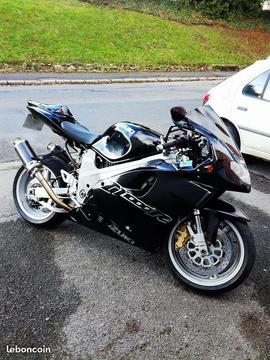 Suzuki TLR 1000 échange possible contre roadster