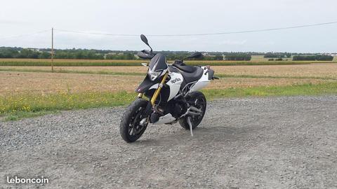 Aprilia dorsoduro 750 abs