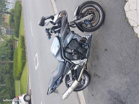 1000 fazer