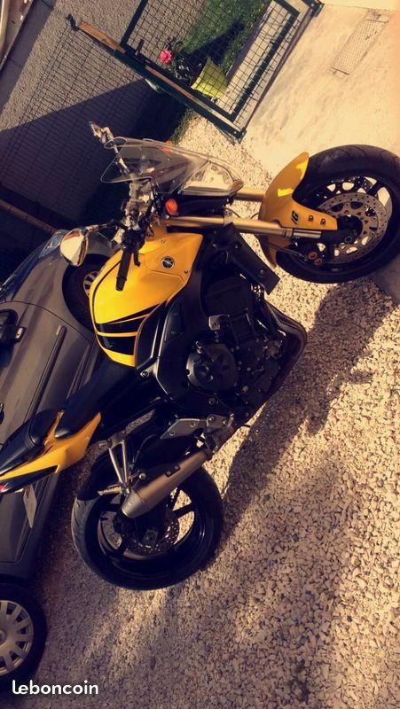 Yamaha fz1 50 ème anniversaire