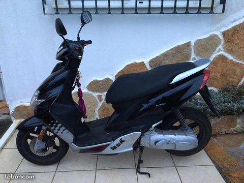 Scooter MBK modèle MACH G AIR