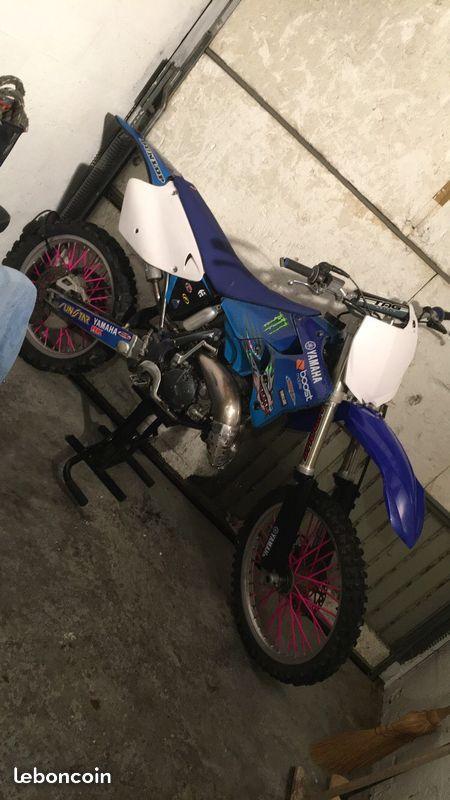 125 yz full option