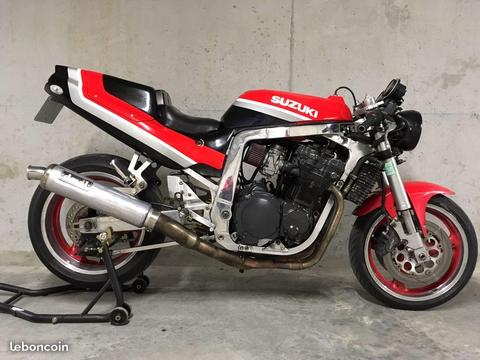 1100 gsxr moteur refait excellent etat
