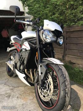 Triumph Street Triple 765 R