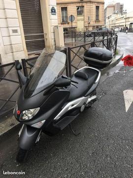 TMAX NOIR MAT ANNÉE 2006