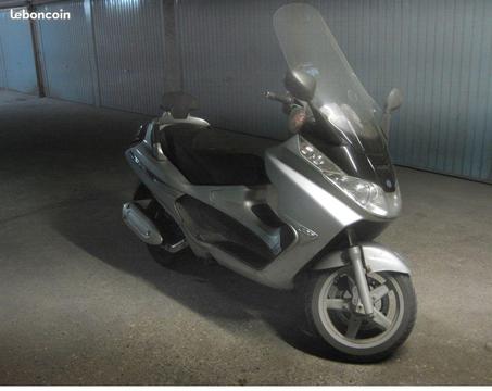 Piaggio x8 xevo