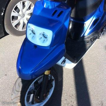 MBK BOOSTER AVEC CARTE GRISE