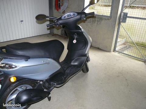 Scooter Urbain Piaggio Fly 125