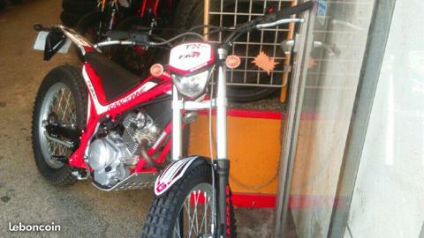 Gasgas randonnée tx 200 comme neuve 2800km
