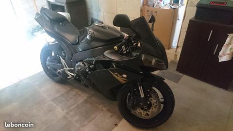 Yamaha yzf R1