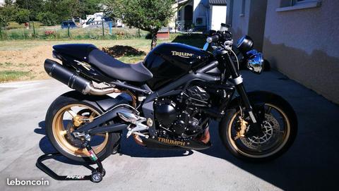 Street triple r
