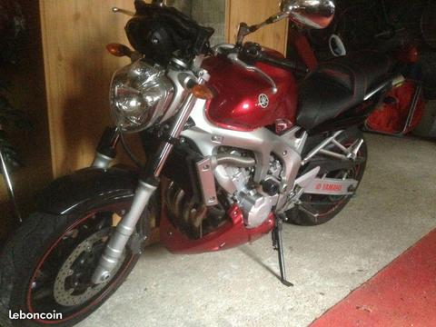 YAMAHA FZ6