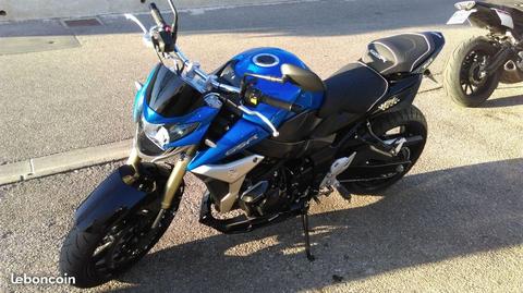 Suzuki GSR 750 de 2012