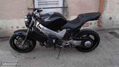 VFR 800 Vtec 2002 Street , café racer