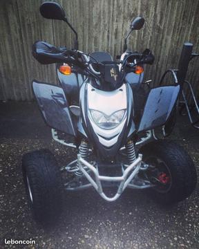 Quad 250 débattre