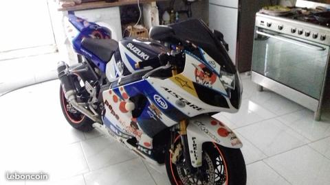 1000 gsxr pepe phone