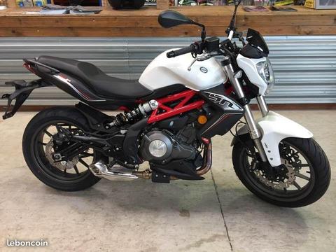 Benelli bn 302 abs roadster