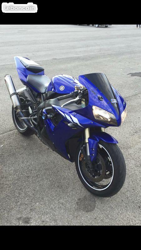 Yamaha r1 ligne akrapovic (échange)