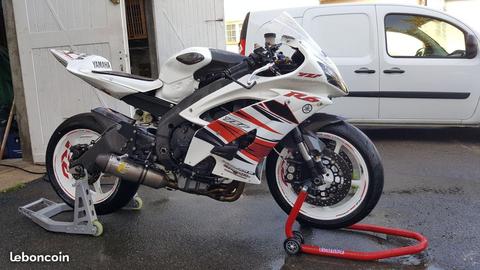 R6 full equipee