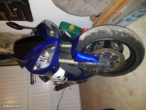 Yamaha R1