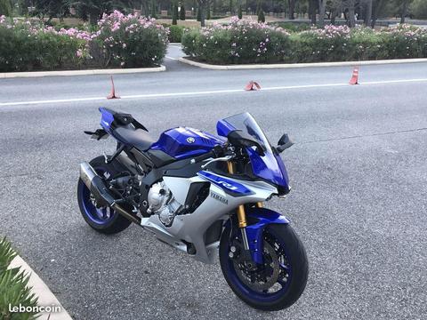 Yamaha R1