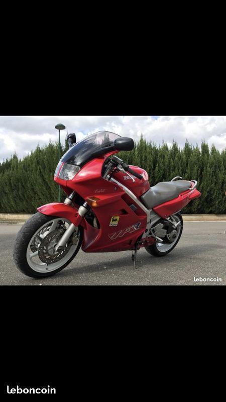 Honda VFR 750