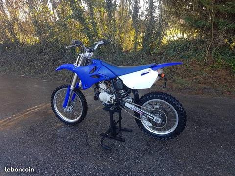 85 yz très bon état
