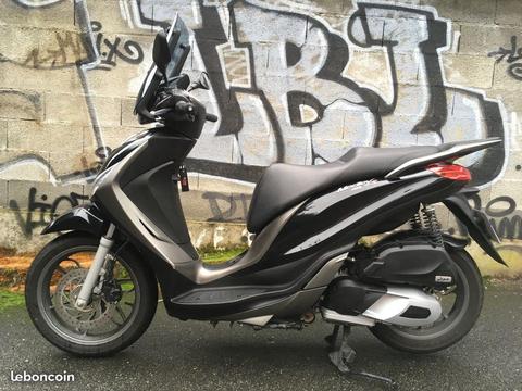 Scooter Piaggio Medley 125cc