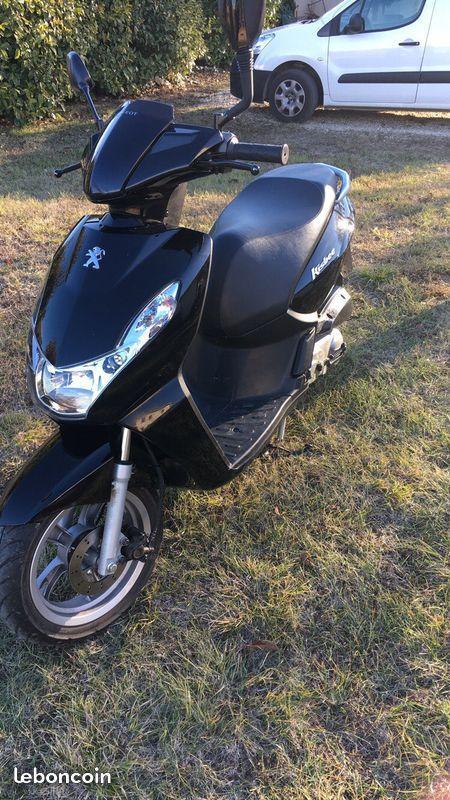 Scooter peugeot kisbee 4T