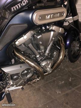 Yamaha MT01 état exception 1700cm3 ( 2 pneus neuf)