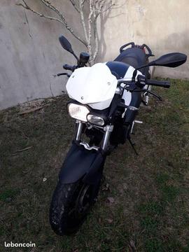 BMW f800r