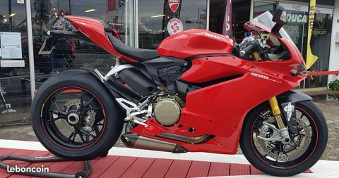 Ducati Panigale 1299 S -2016 - 3500 Km - AKRAPOVIC