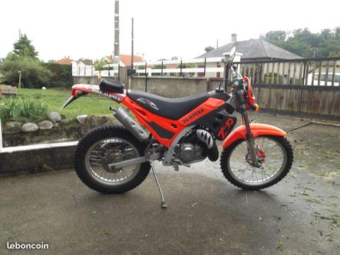 Moto contre travaux carosserie