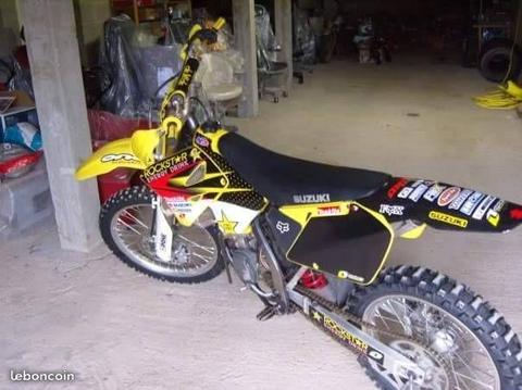 moto cross suzuki rm 125 annee 2001