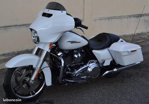 Harley Davidson FLHXS Street Glide Special 2017