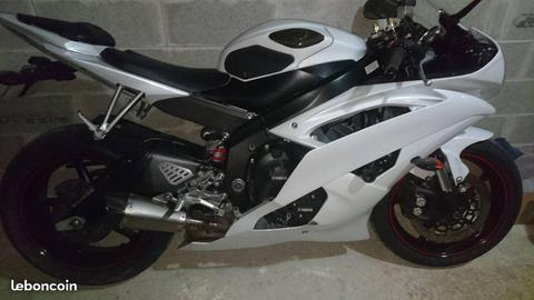Yamaha R6