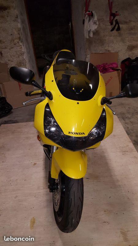 Honda cbr