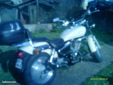 Moto 125 dealim custom