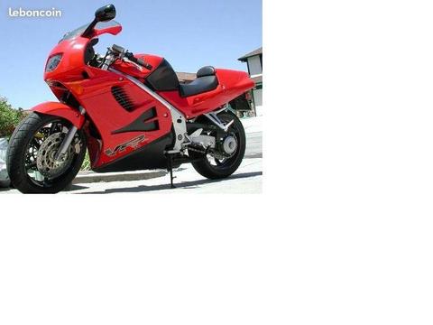 Capot selle moto HONDA 750 VFR modèle 94