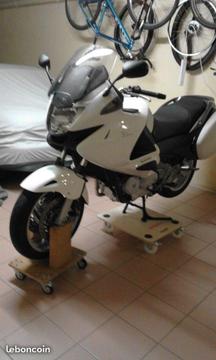 Moto HONDA DEAUVILLE 700 ABS