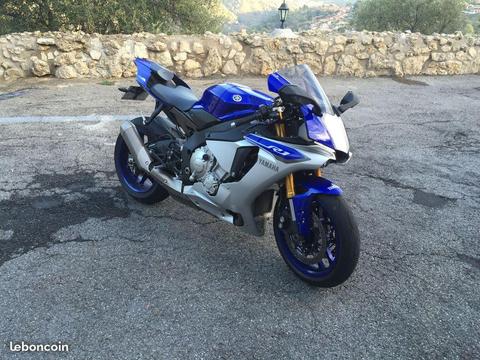 Yamaha r1 2016 comme neuve