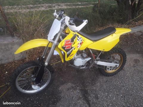 85 RM petit roue très bon état