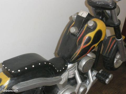 Moto Harley Davidson en bois