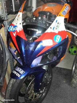 Honda piste 1000 cbr rr 2007 12 000 kms