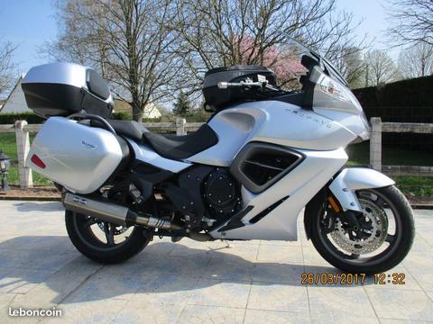 Triumph 1200 trophy SE