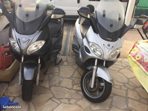 Lot de 2 scooters