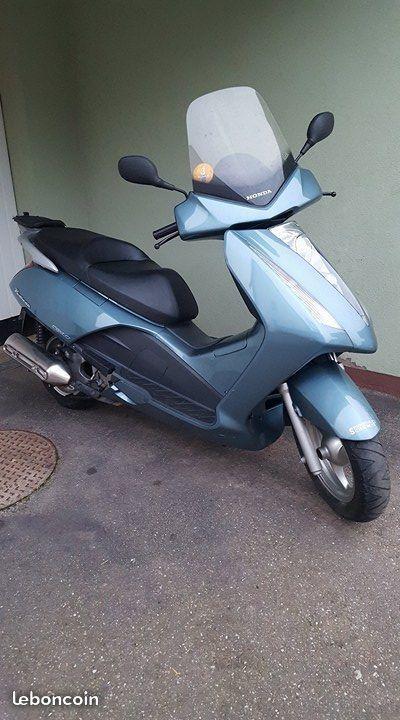 Scooter 125 Honda Panthéon 4T