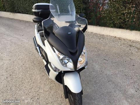 Scooter Honda SWT 400 blanc