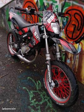Aprilia SX
