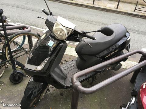 Scooter vivacity 125
